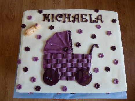 Torta na krst s kočíkom