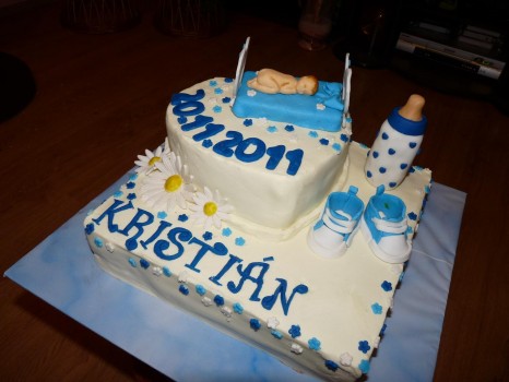 Torta na krst poschodová