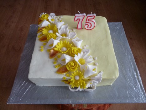 žltá torta