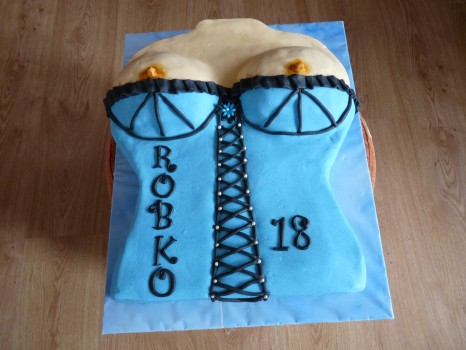 torta ženské torzo