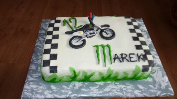 torta s motorkou