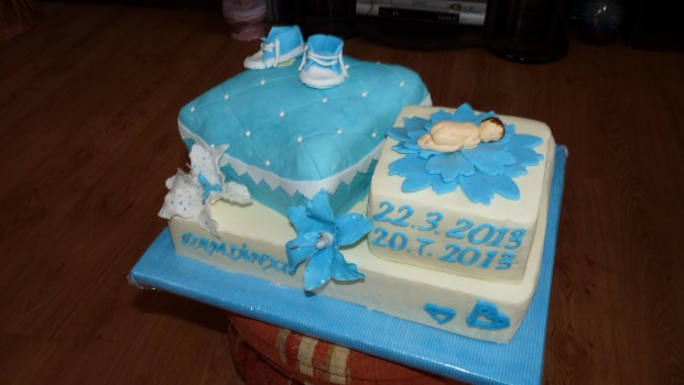 Torta na krst s vankúšikom