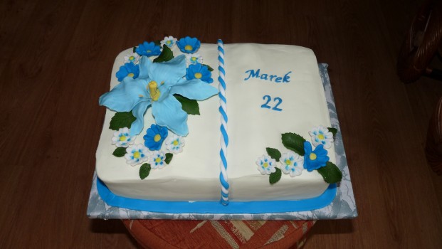 torta kniha modrá