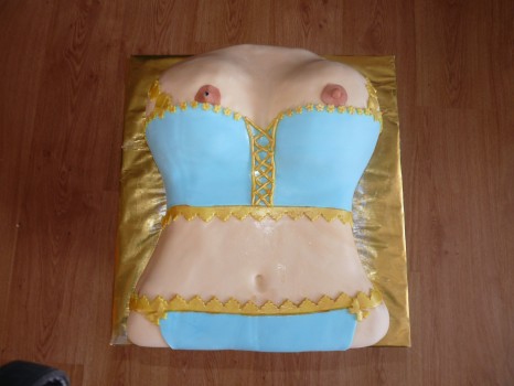 torta ženské torzo
