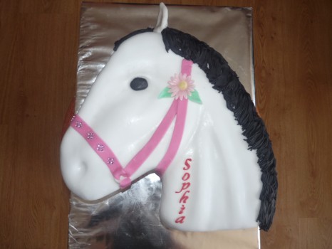 Torta biely kôň