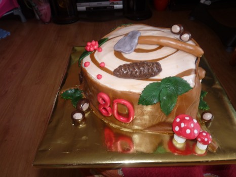Torta peň dreva