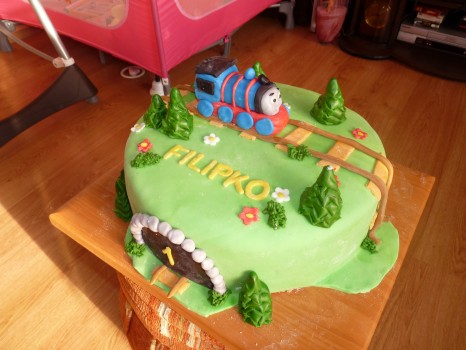 Torta s vláčikom Tomášom