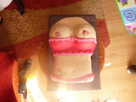 torta ženské torzo