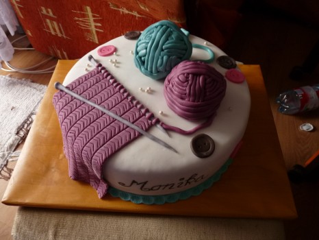 Torta štrikovanie