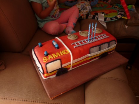 Torta požiarnicke auto