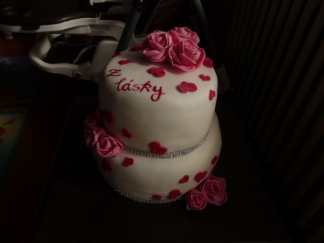 Poschodová torta z lásky