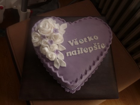 Torta srdce fialové