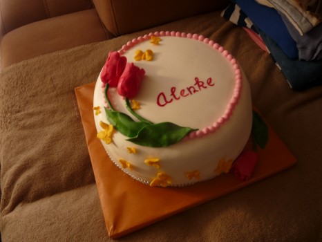 Torta s tulipánmi